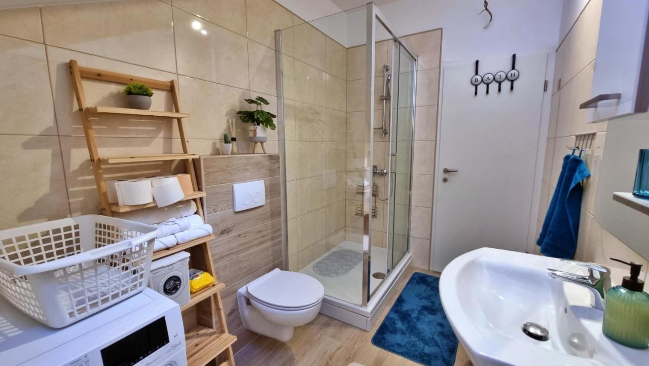 Apartment Hana 奥米什 外观 照片