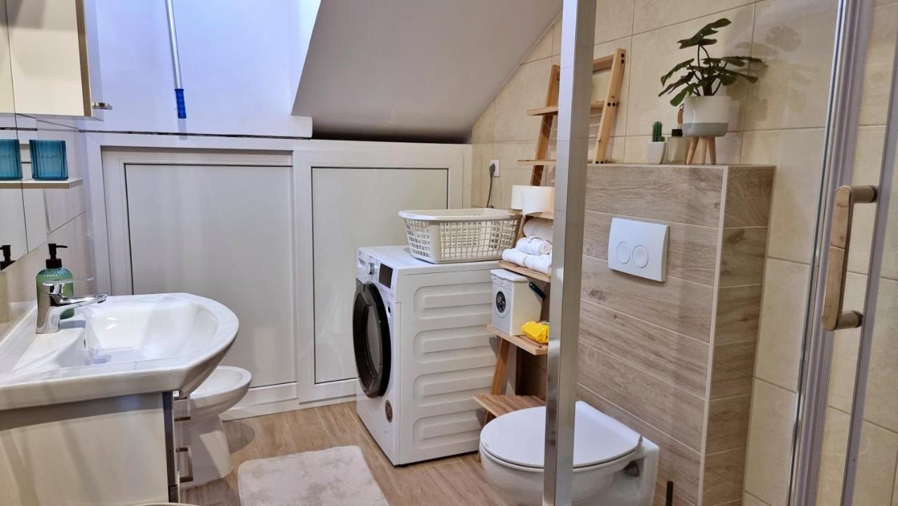 Apartment Hana 奥米什 外观 照片